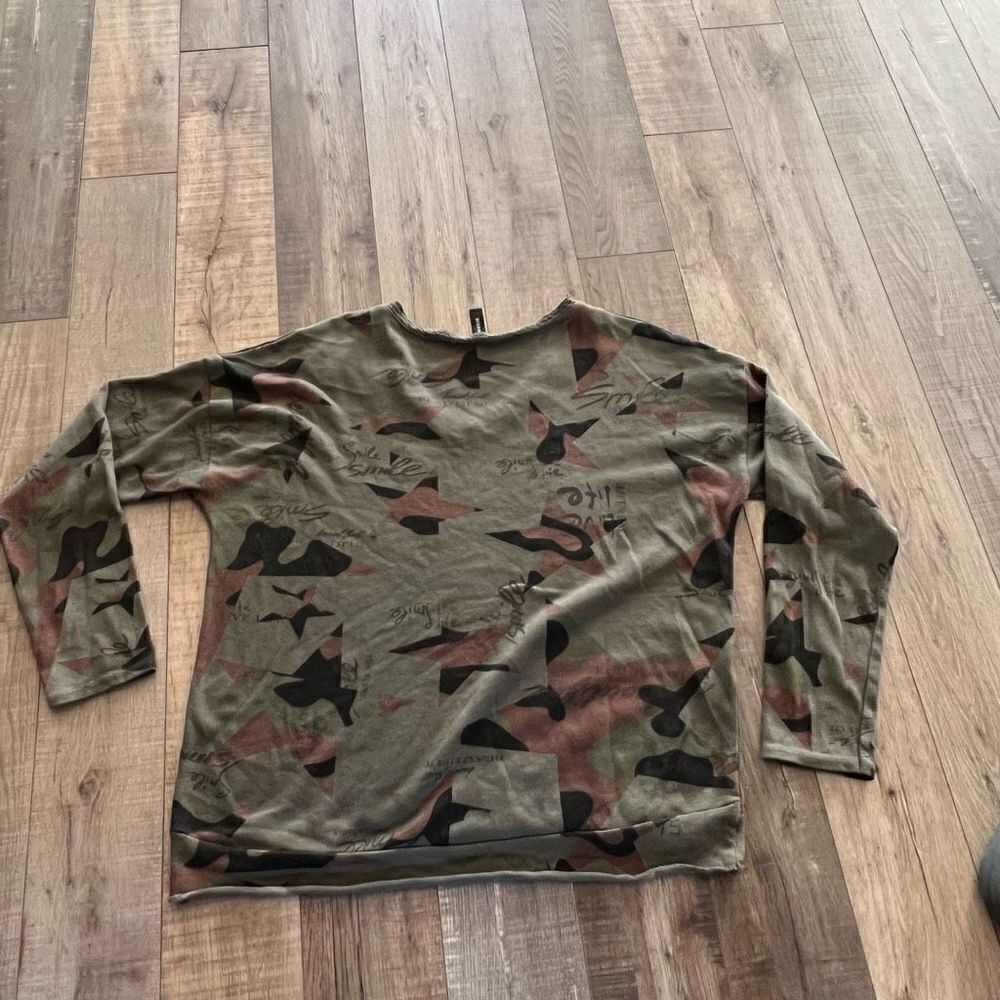 Venti6 sweater shirt size L